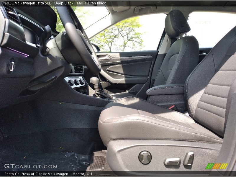 Deep Black Pearl / Titan Black 2021 Volkswagen Jetta SEL