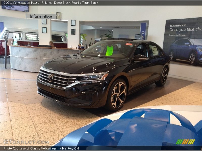 Front 3/4 View of 2021 Passat R-Line