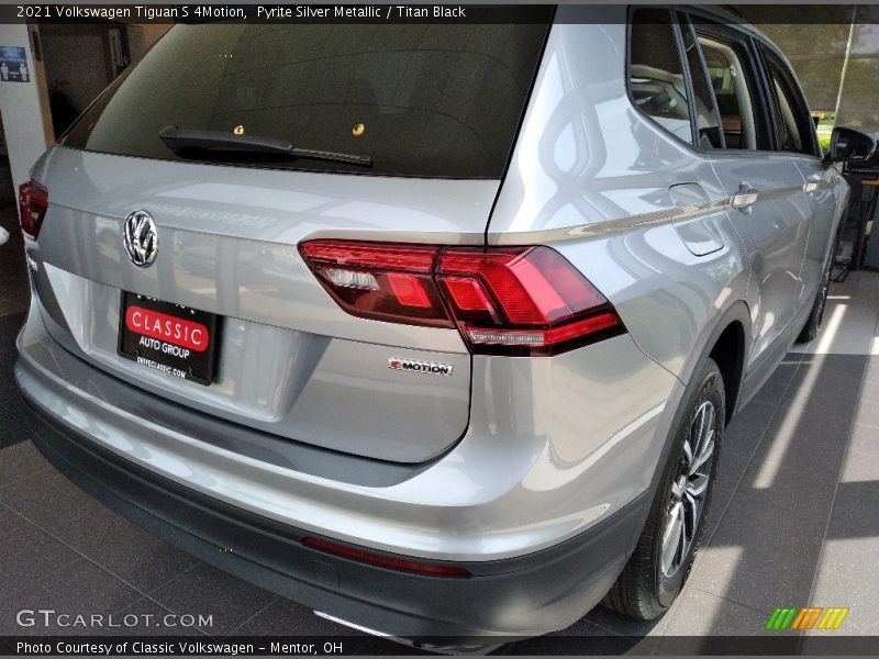 Pyrite Silver Metallic / Titan Black 2021 Volkswagen Tiguan S 4Motion