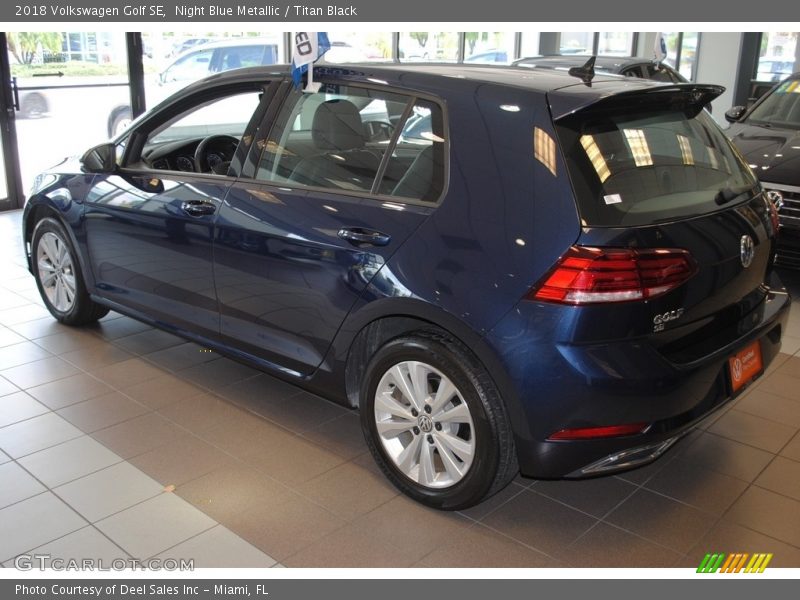 Night Blue Metallic / Titan Black 2018 Volkswagen Golf SE