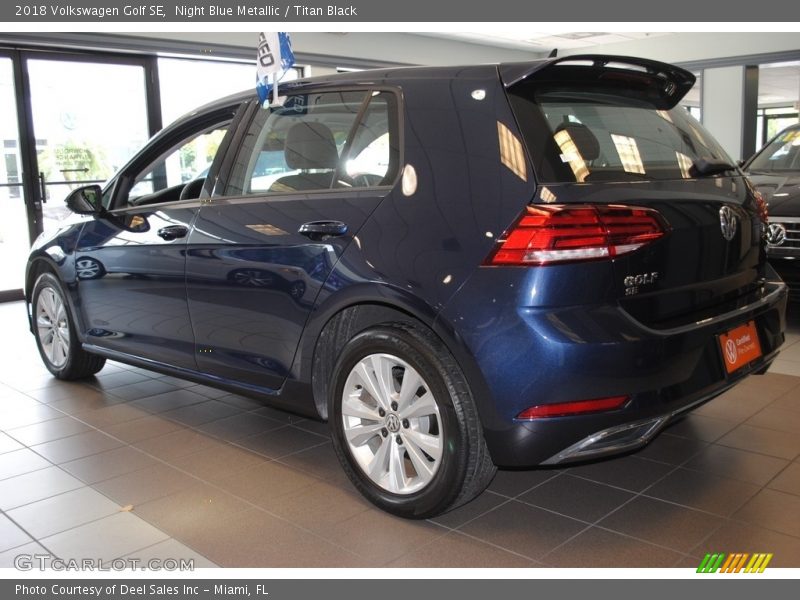 Night Blue Metallic / Titan Black 2018 Volkswagen Golf SE