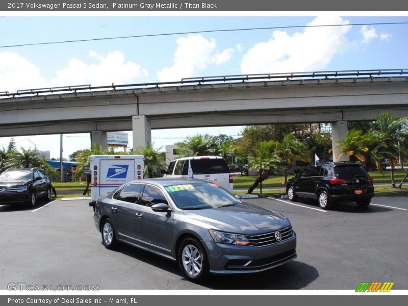 Platinum Gray Metallic / Titan Black 2017 Volkswagen Passat S Sedan