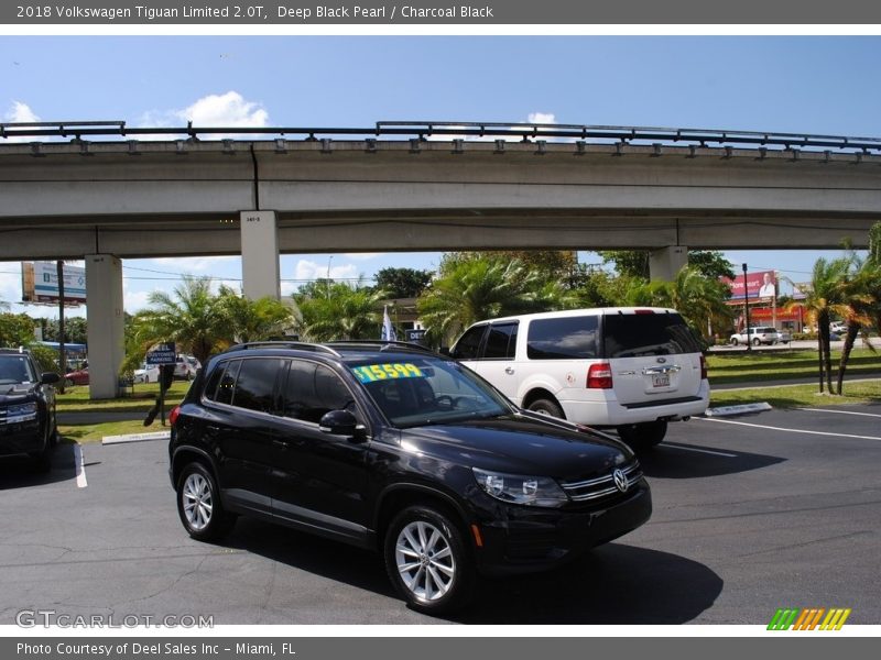 Deep Black Pearl / Charcoal Black 2018 Volkswagen Tiguan Limited 2.0T