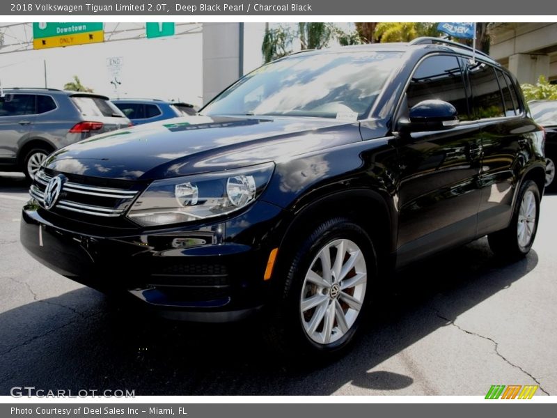 Deep Black Pearl / Charcoal Black 2018 Volkswagen Tiguan Limited 2.0T