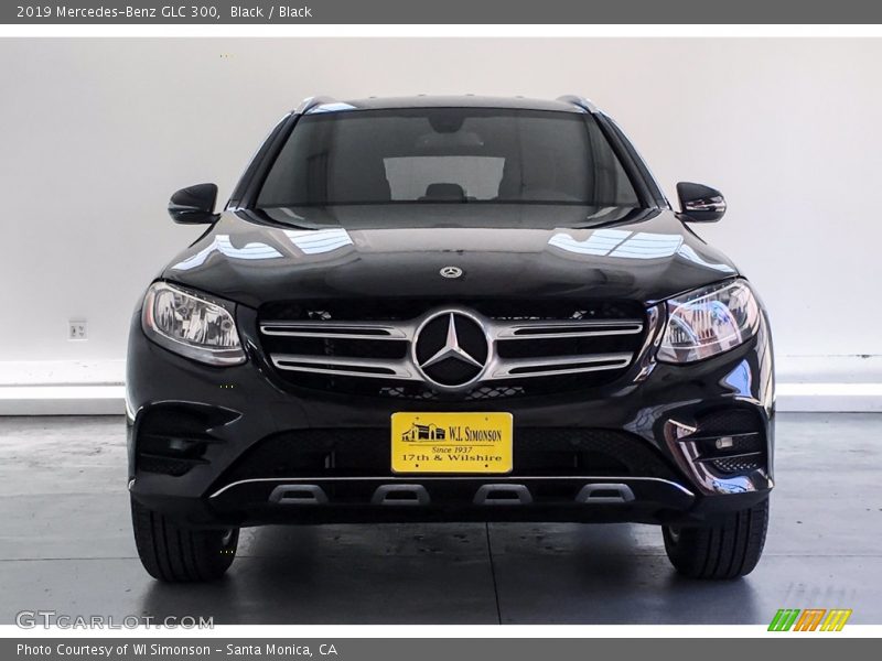 Black / Black 2019 Mercedes-Benz GLC 300