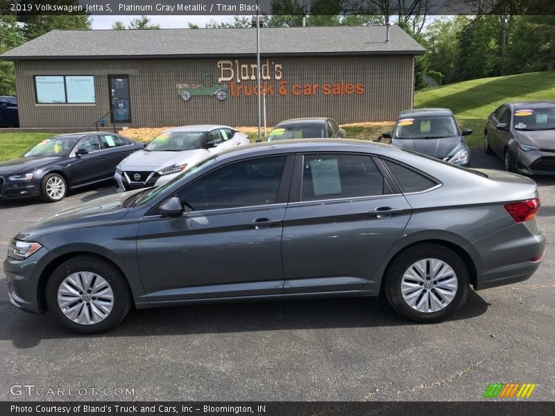 Platinum Gray Metallic / Titan Black 2019 Volkswagen Jetta S