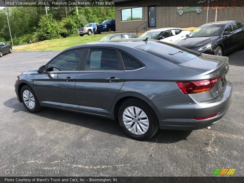 Platinum Gray Metallic / Titan Black 2019 Volkswagen Jetta S