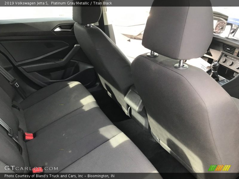 Platinum Gray Metallic / Titan Black 2019 Volkswagen Jetta S