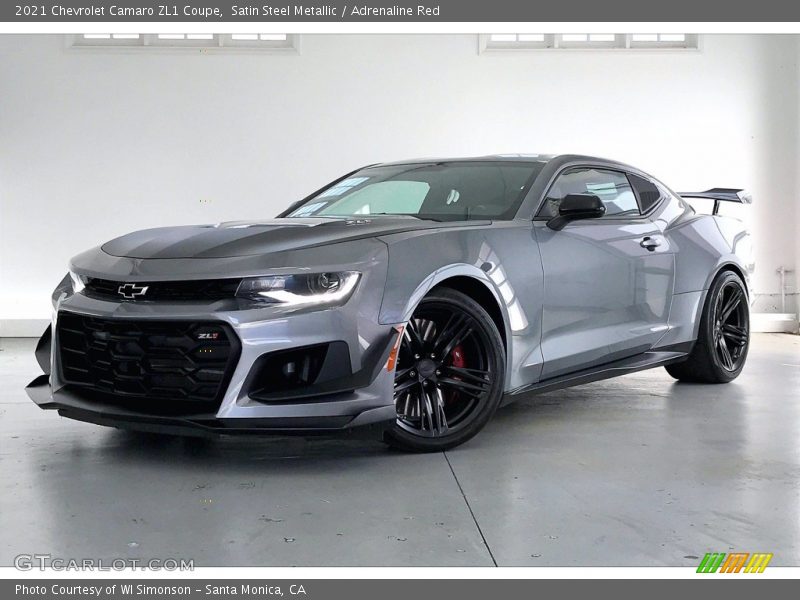 Front 3/4 View of 2021 Camaro ZL1 Coupe