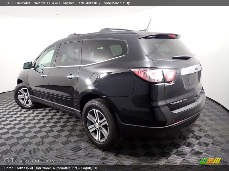 Mosaic Black Metallic / Ebony/Saddle Up 2017 Chevrolet Traverse LT AWD