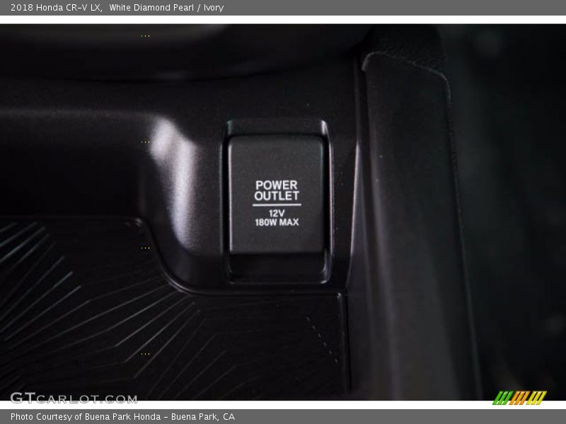 White Diamond Pearl / Ivory 2018 Honda CR-V LX