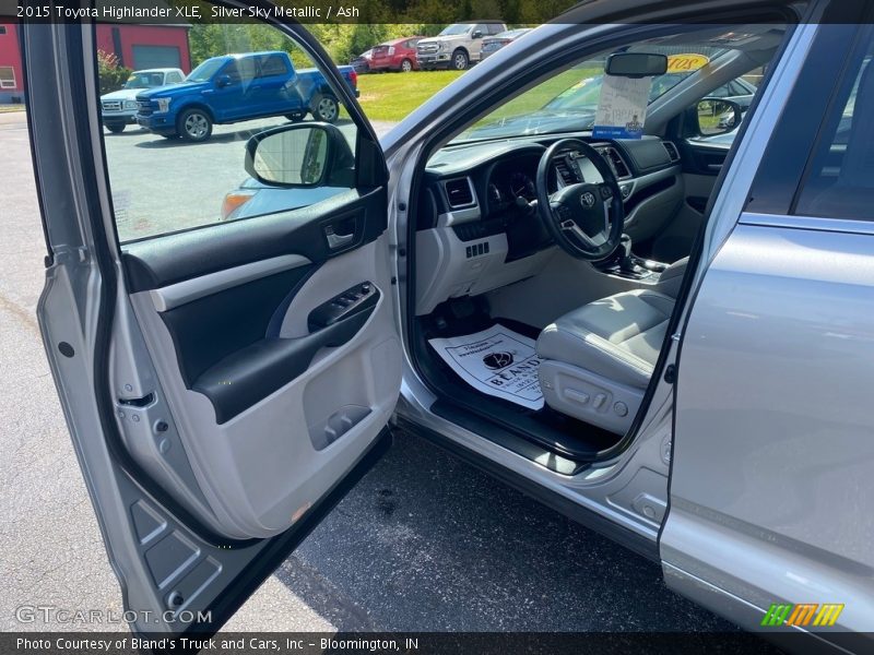 Silver Sky Metallic / Ash 2015 Toyota Highlander XLE