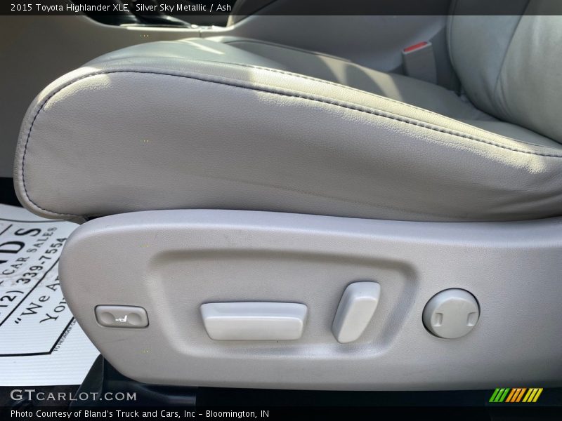 Silver Sky Metallic / Ash 2015 Toyota Highlander XLE