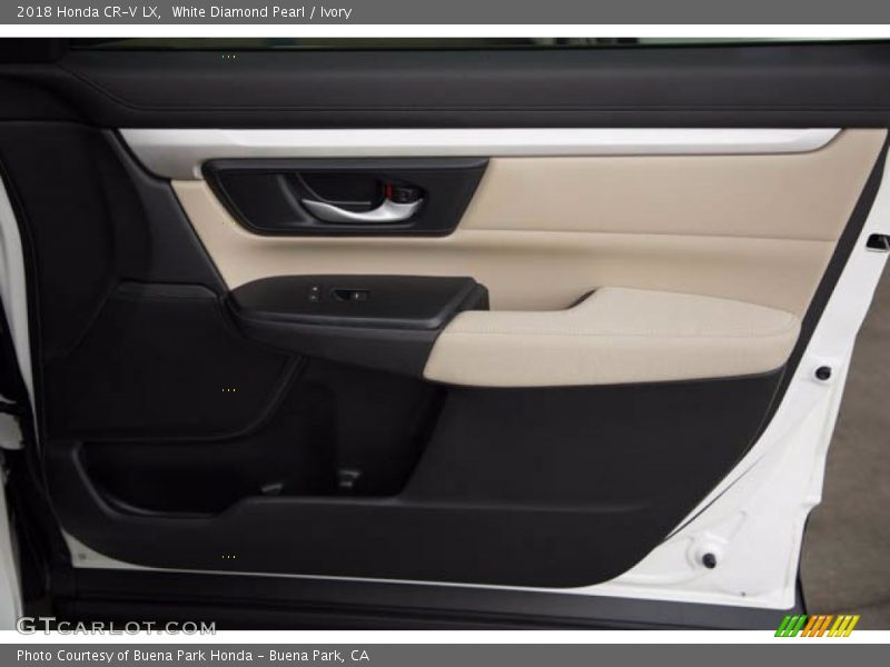 White Diamond Pearl / Ivory 2018 Honda CR-V LX