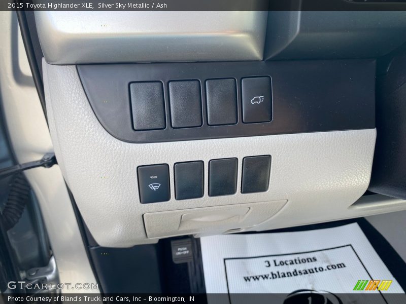 Silver Sky Metallic / Ash 2015 Toyota Highlander XLE