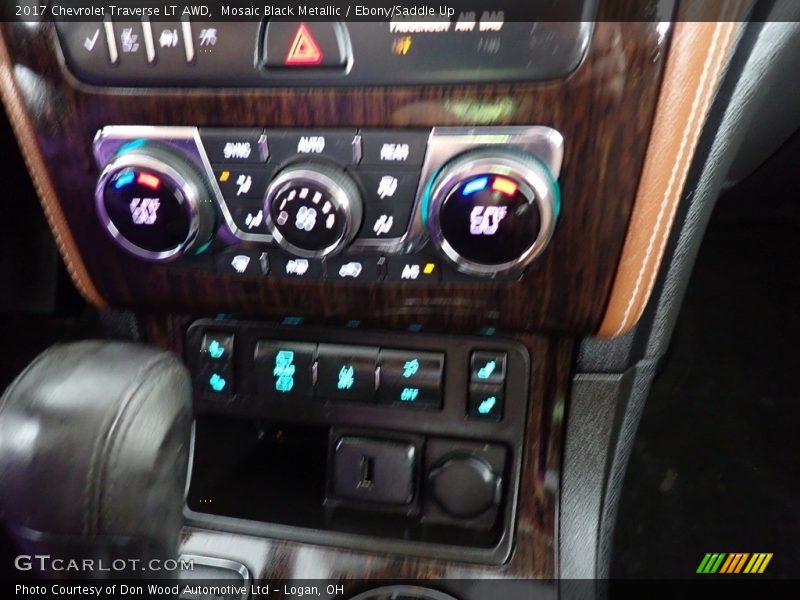 Mosaic Black Metallic / Ebony/Saddle Up 2017 Chevrolet Traverse LT AWD