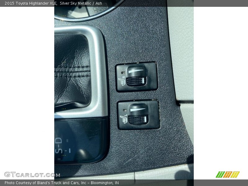 Silver Sky Metallic / Ash 2015 Toyota Highlander XLE