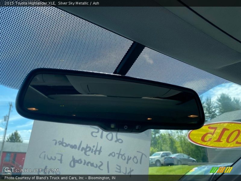 Silver Sky Metallic / Ash 2015 Toyota Highlander XLE