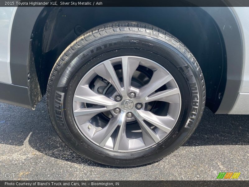 Silver Sky Metallic / Ash 2015 Toyota Highlander XLE