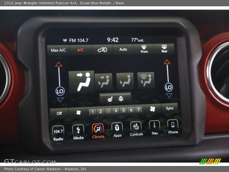 Controls of 2019 Wrangler Unlimited Rubicon 4x4