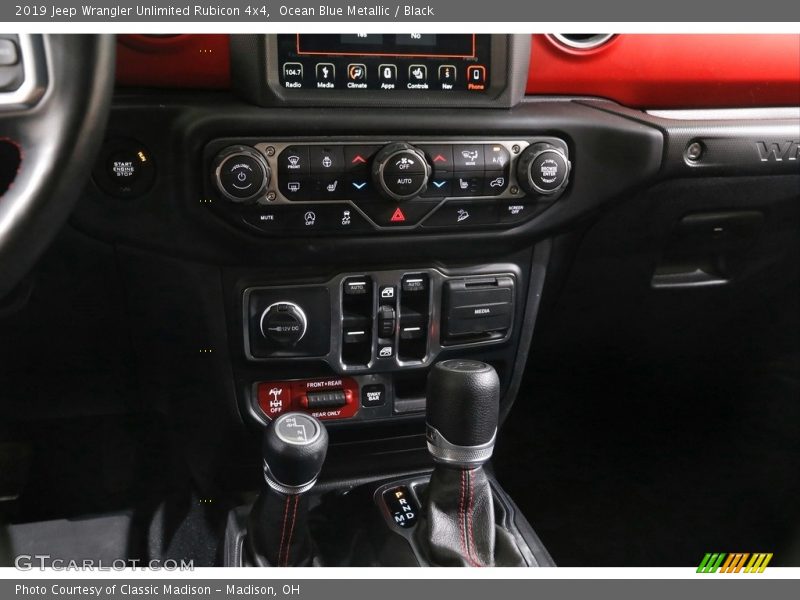 Controls of 2019 Wrangler Unlimited Rubicon 4x4