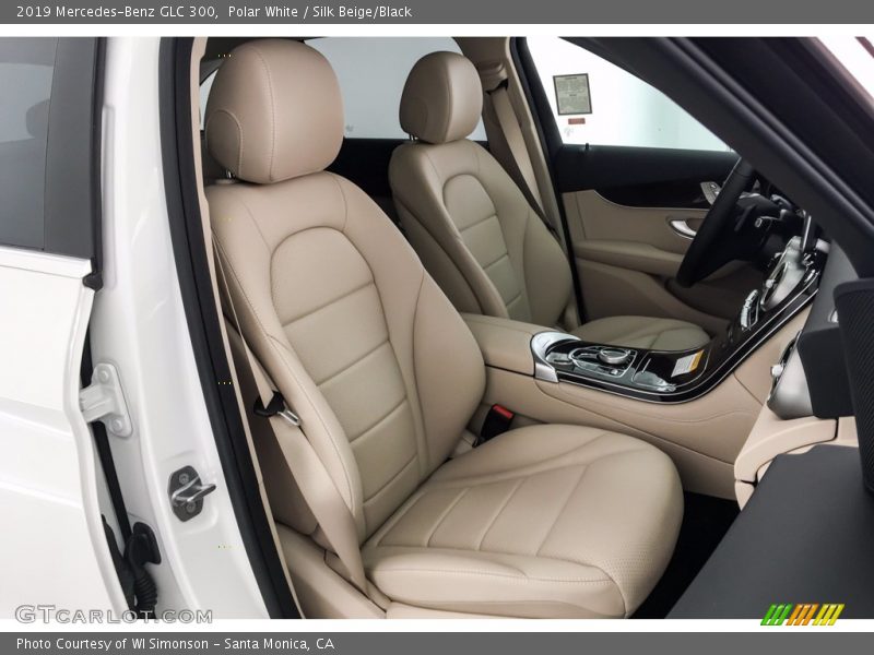 Polar White / Silk Beige/Black 2019 Mercedes-Benz GLC 300