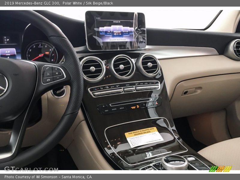 Polar White / Silk Beige/Black 2019 Mercedes-Benz GLC 300