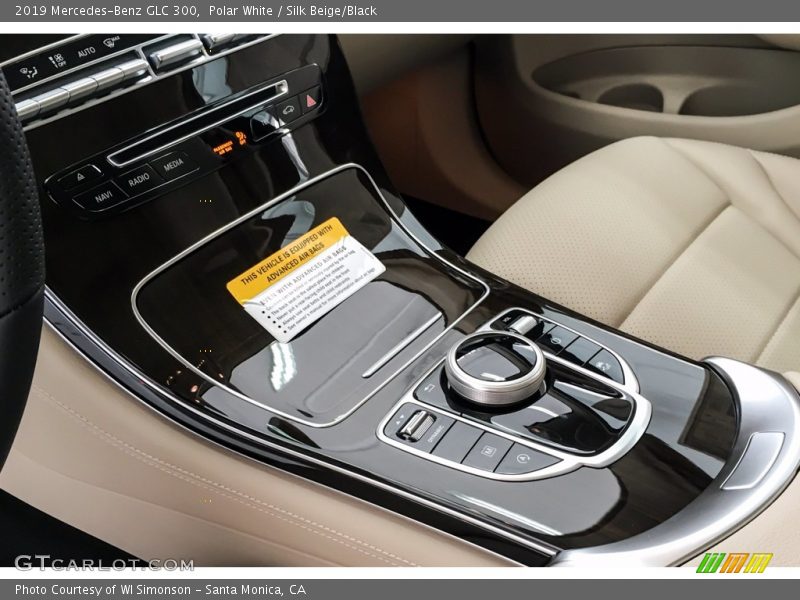 Polar White / Silk Beige/Black 2019 Mercedes-Benz GLC 300