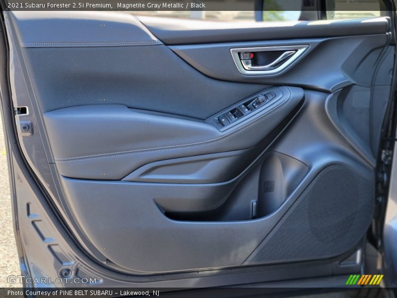 Magnetite Gray Metallic / Black 2021 Subaru Forester 2.5i Premium