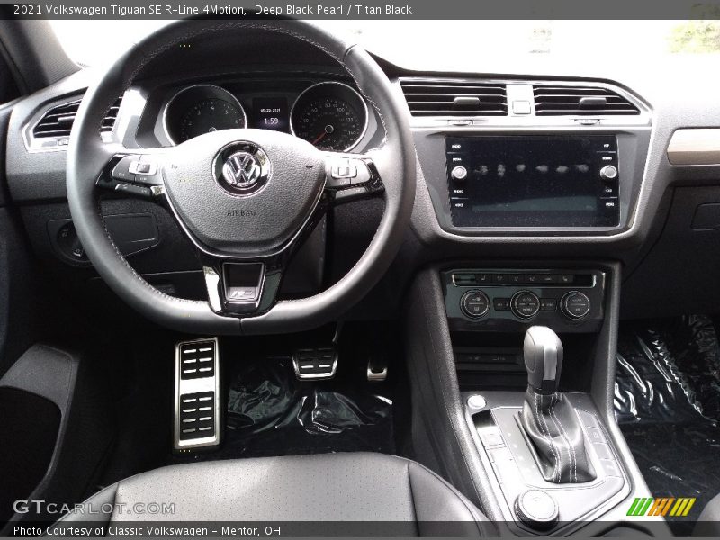 Dashboard of 2021 Tiguan SE R-Line 4Motion