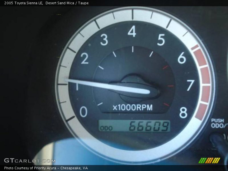 Desert Sand Mica / Taupe 2005 Toyota Sienna LE