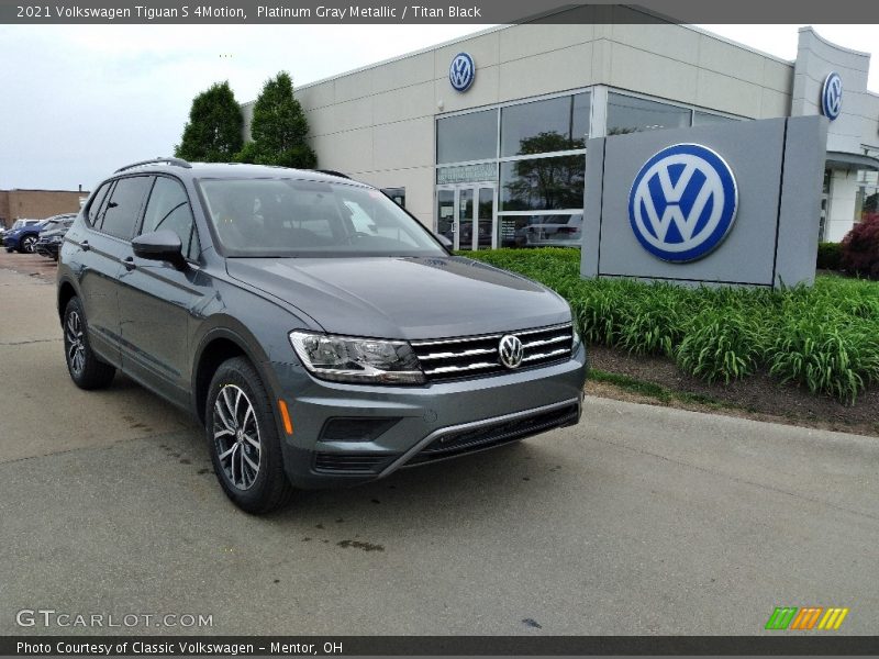 Platinum Gray Metallic / Titan Black 2021 Volkswagen Tiguan S 4Motion