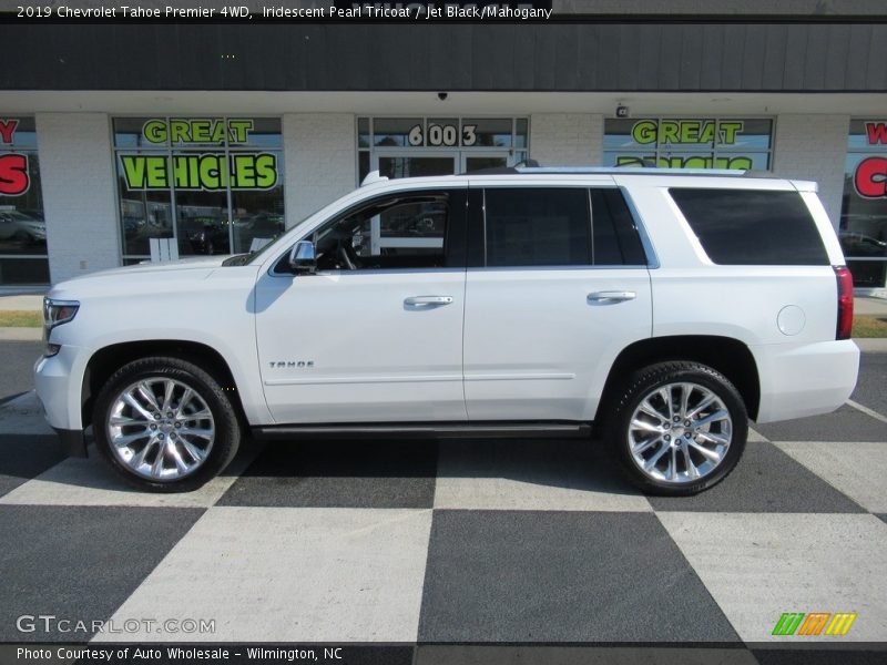 Iridescent Pearl Tricoat / Jet Black/Mahogany 2019 Chevrolet Tahoe Premier 4WD