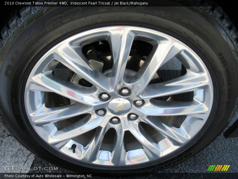 Iridescent Pearl Tricoat / Jet Black/Mahogany 2019 Chevrolet Tahoe Premier 4WD