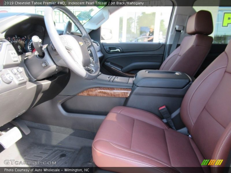 Iridescent Pearl Tricoat / Jet Black/Mahogany 2019 Chevrolet Tahoe Premier 4WD