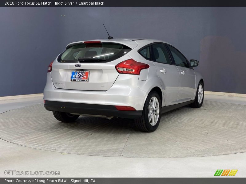 Ingot Silver / Charcoal Black 2018 Ford Focus SE Hatch