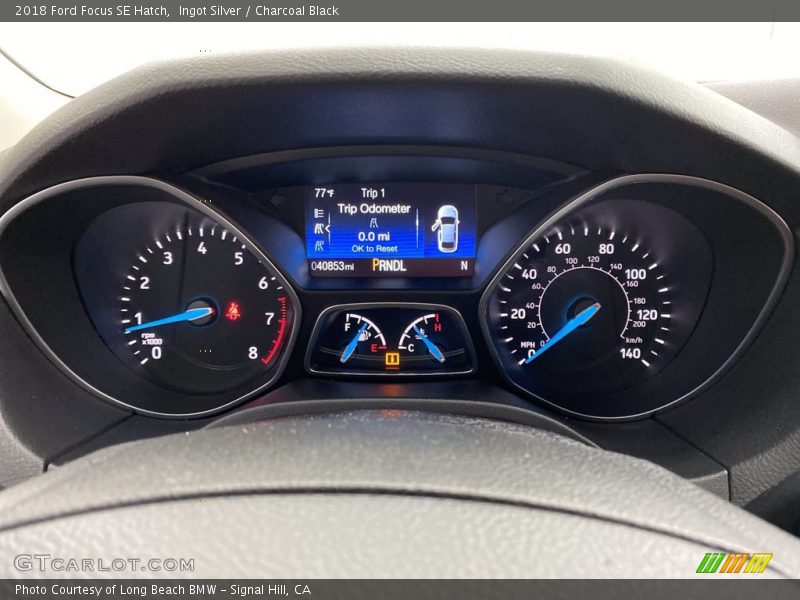 Ingot Silver / Charcoal Black 2018 Ford Focus SE Hatch