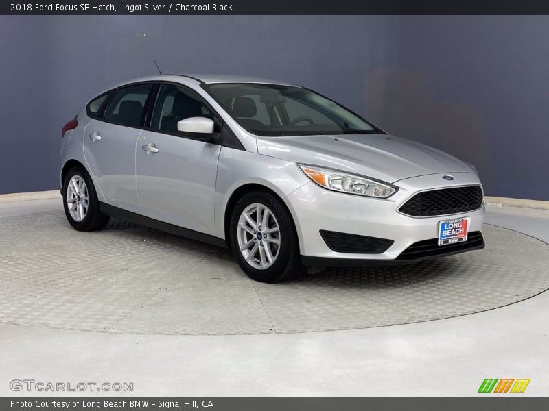 Ingot Silver / Charcoal Black 2018 Ford Focus SE Hatch