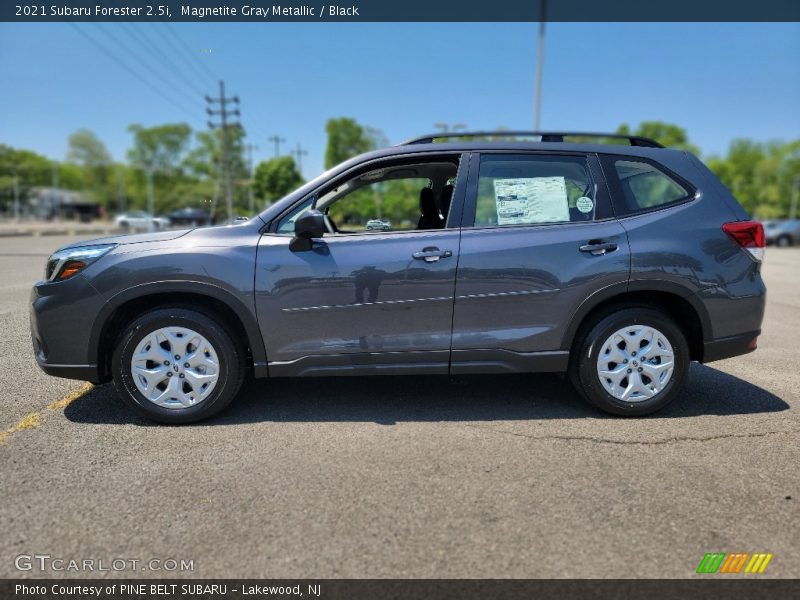 Magnetite Gray Metallic / Black 2021 Subaru Forester 2.5i