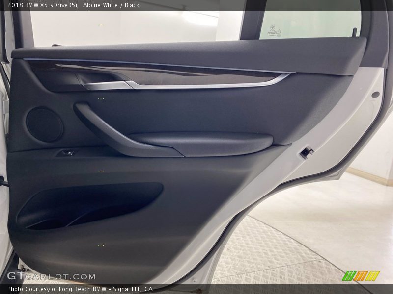 Alpine White / Black 2018 BMW X5 sDrive35i