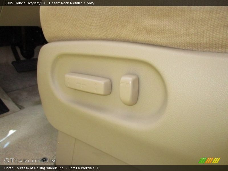 Desert Rock Metallic / Ivory 2005 Honda Odyssey EX