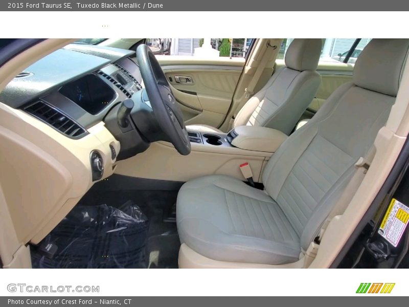 Tuxedo Black Metallic / Dune 2015 Ford Taurus SE