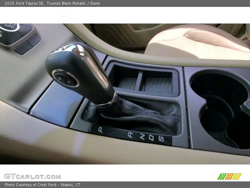 Tuxedo Black Metallic / Dune 2015 Ford Taurus SE