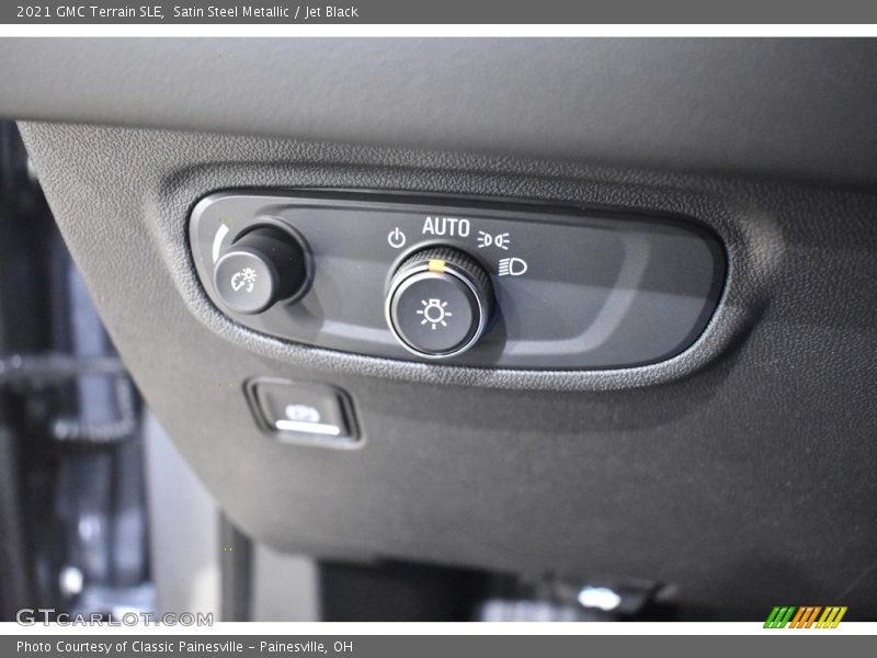 Satin Steel Metallic / Jet Black 2021 GMC Terrain SLE
