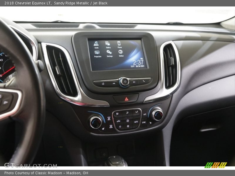 Sandy Ridge Metallic / Jet Black 2018 Chevrolet Equinox LT