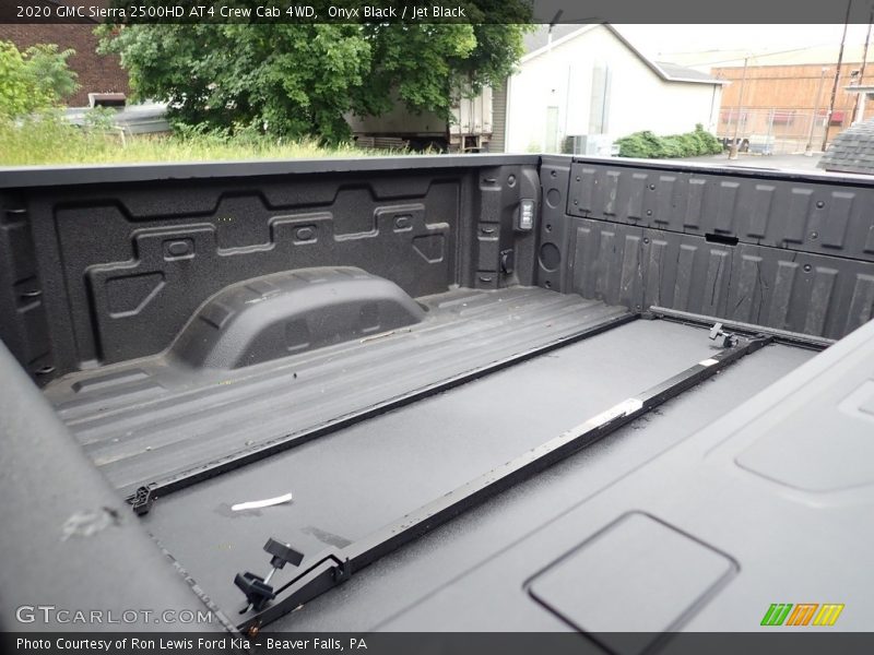 Onyx Black / Jet Black 2020 GMC Sierra 2500HD AT4 Crew Cab 4WD