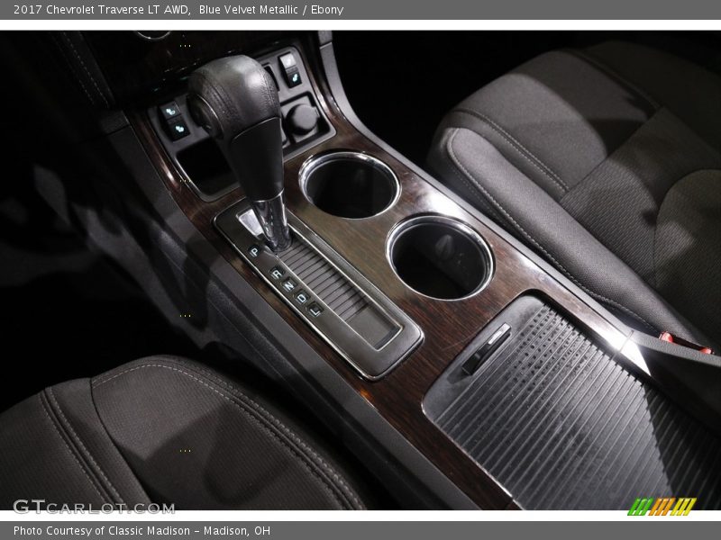 Blue Velvet Metallic / Ebony 2017 Chevrolet Traverse LT AWD