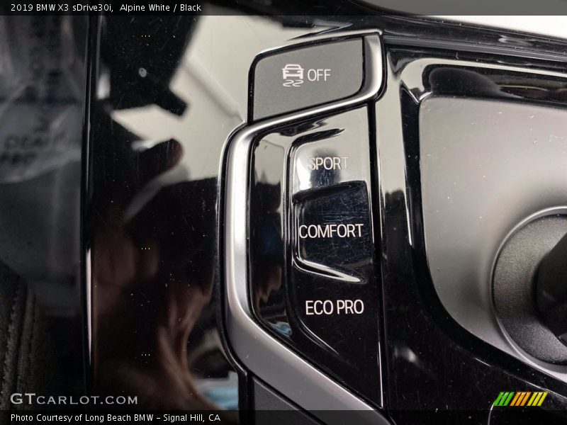 Alpine White / Black 2019 BMW X3 sDrive30i