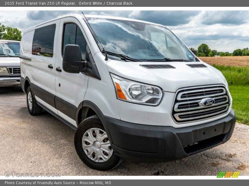 Front 3/4 View of 2015 Transit Van 250 LR Regular