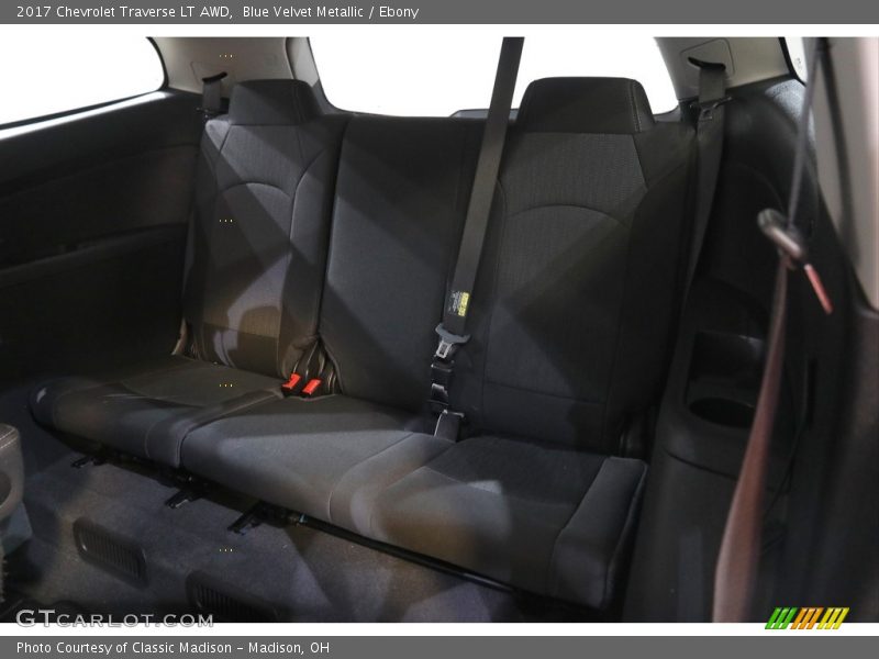 Blue Velvet Metallic / Ebony 2017 Chevrolet Traverse LT AWD